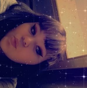 Meet your Posher, Jade